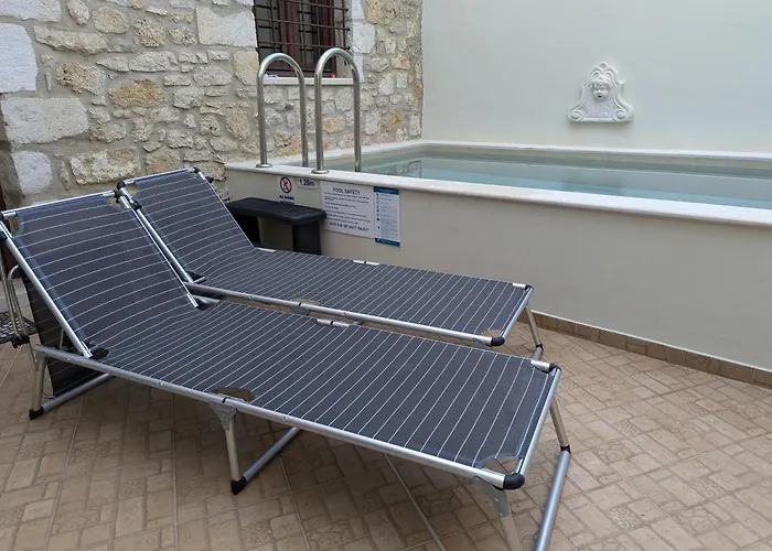 Casa Leone, Whole House With Private Pool!