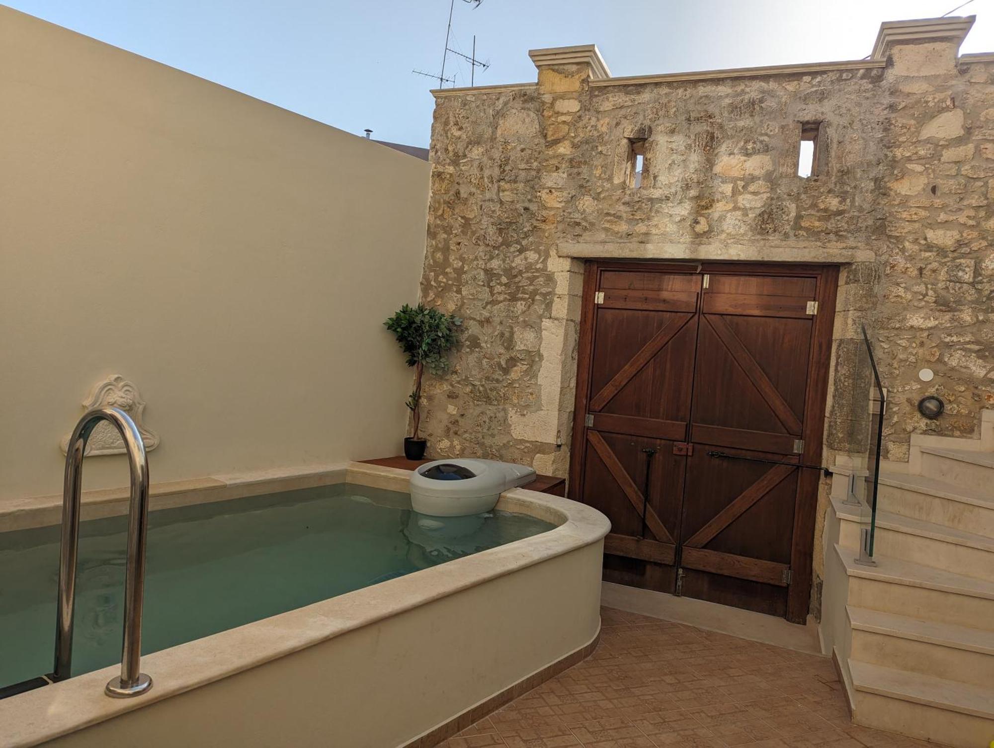 Casa Leone, Whole House With Private Pool! Atsipopoulo