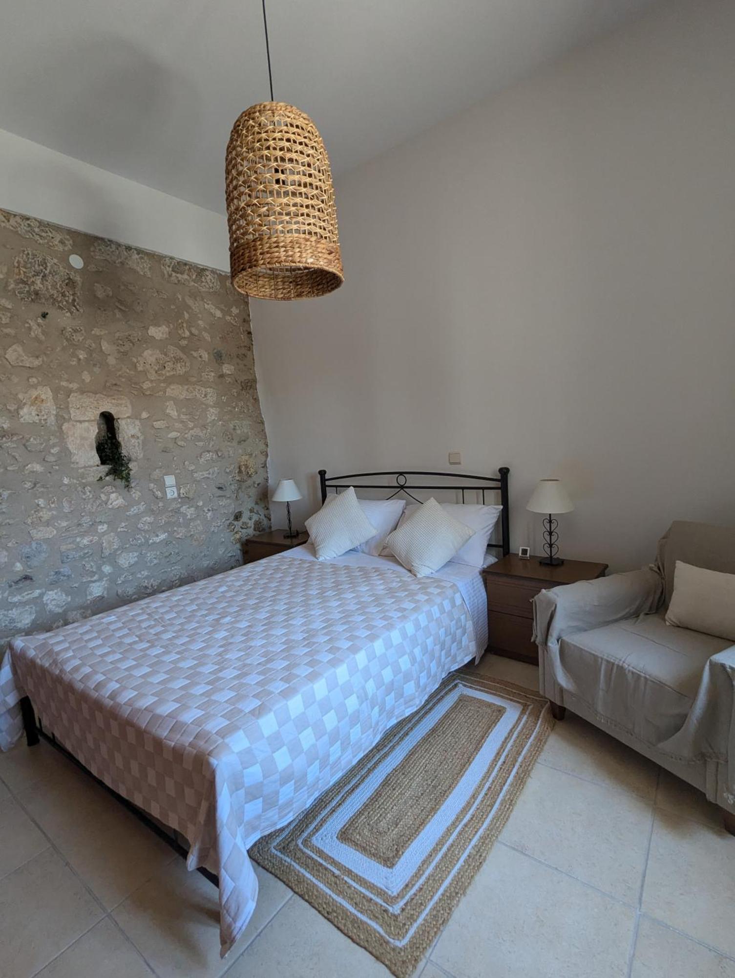 Casa Leone, Whole House With Private Pool! * Atsipopoulo